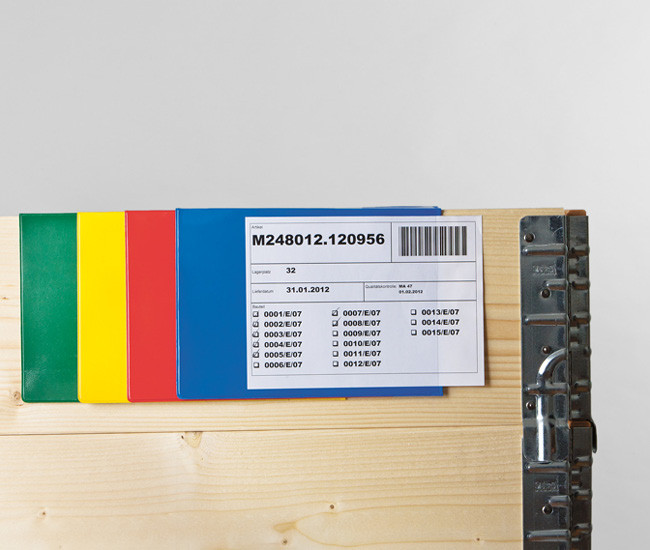 Pockets for pallet collars