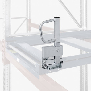 Easy-action-handle for pull out unit