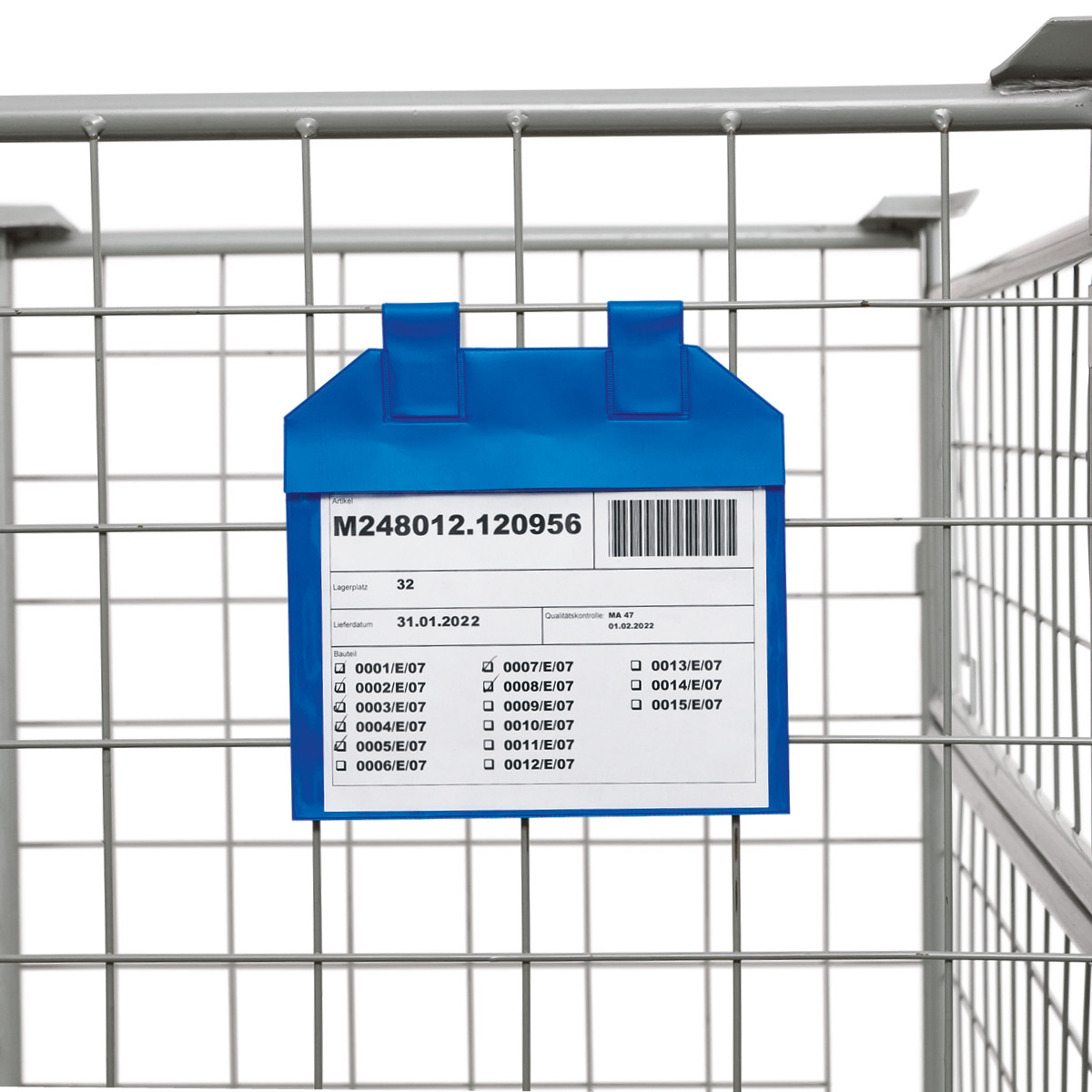 Pockets for wire boxes with magnets