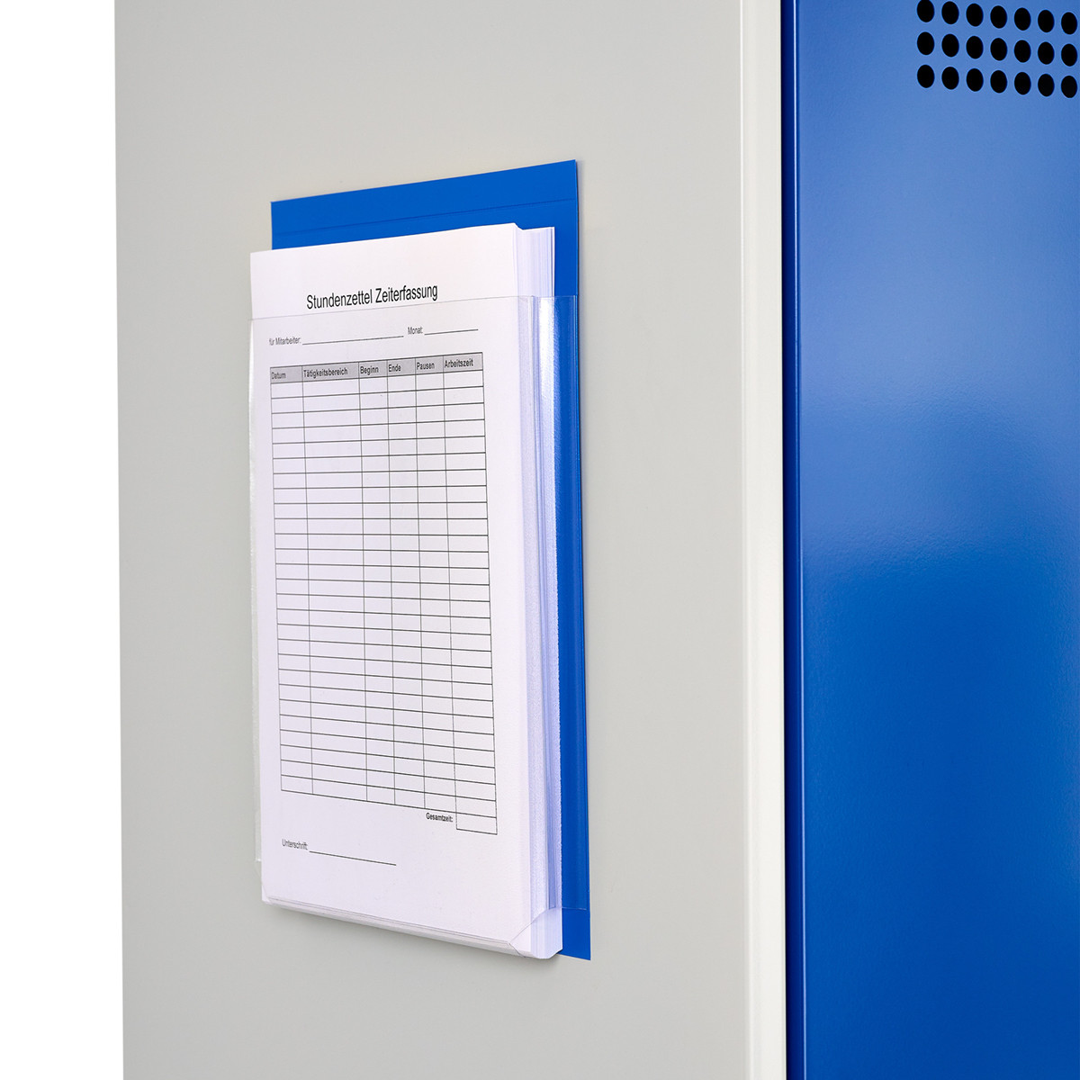 Magnetic folders with expandable fold