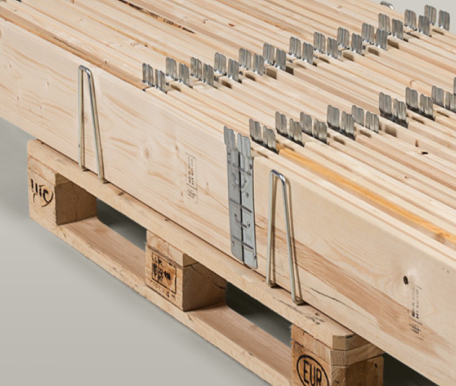 Pallet brackets 