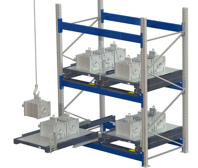 Heavy duty pallet pull-out unit with handle