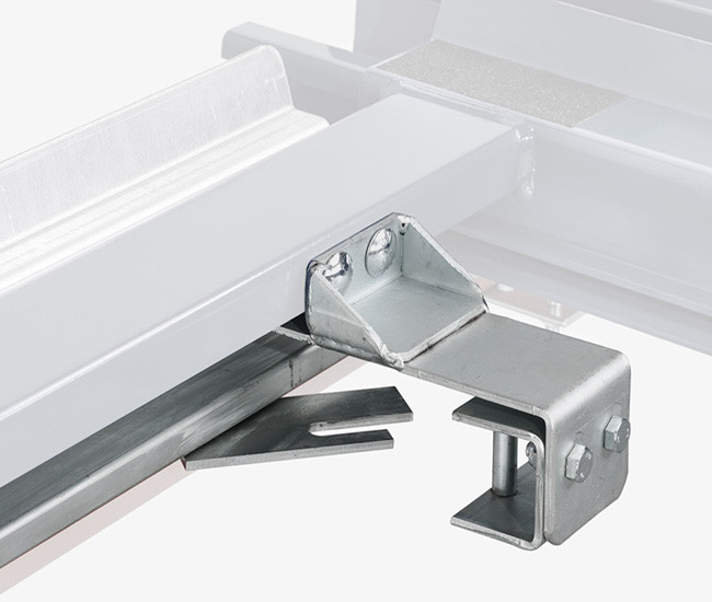 Locking system for pull-out unit