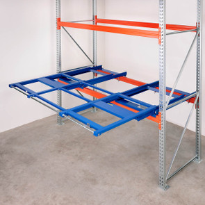 XL Auszüge in einem Palettenregal | ausgezogen